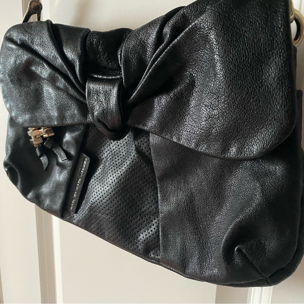 ✨Marc by Marc Jacobs “Bow Wow Wow” Linda convertible Shoulder/Clutch✨ - Picture 7 of 16